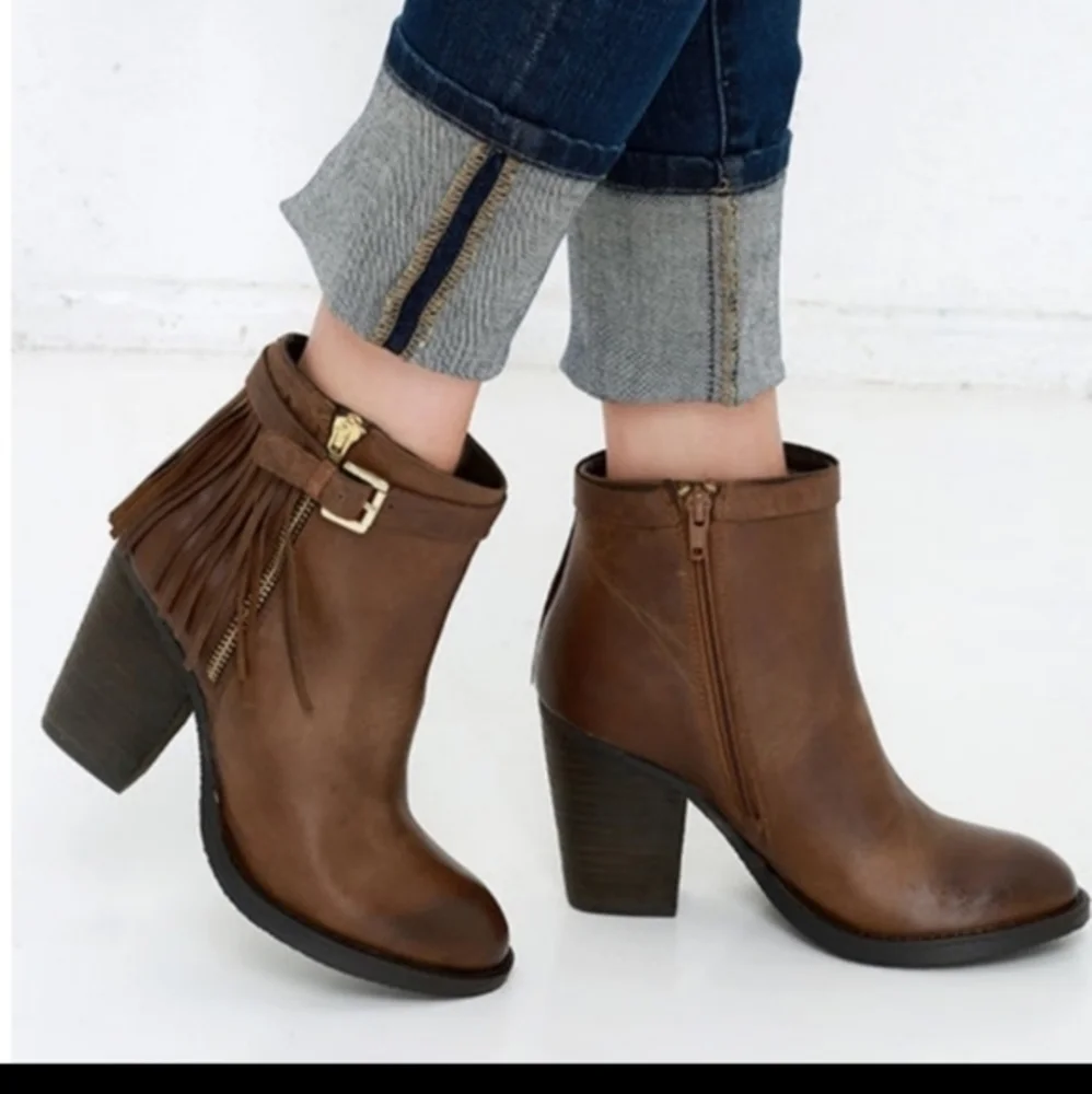 Steve Madden Woodmeer Cognac‎ Fringed Booties